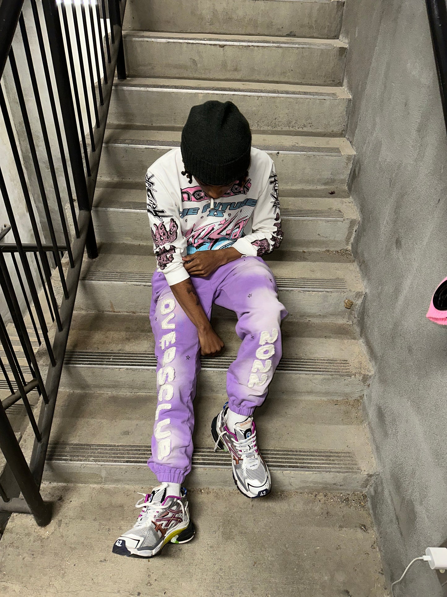 LOVER'S CLUB SWEATS